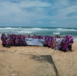 MANTABKAN TUGAS, KADER REFRESHING DI PANTAI SOMANDENG