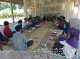 Pembinaan Kelompok Ternak Padukuhan Pacungan