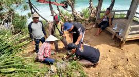  Di Tempat ini Akan Dibangun Talud Pengaman, Lurah Tepus Lakukan Peletakan Batu Pertama