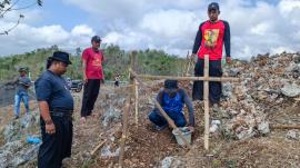 Peletakan Batu Pertama Pembangunan Joglo Di Gunung Baran Pudak