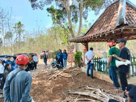 Implementasi Paket Wisata Tepus Gunungkidul Oleh KKN AMPTA Yogyakarta (Dewi Kampus)