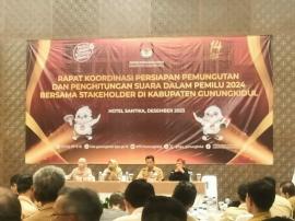 Sekretariat PPS Kalurahan Tepus Hadiri Rakor Persiapan Pemilu 2024