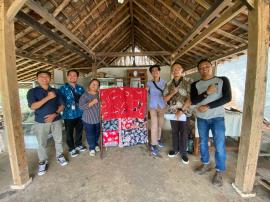 Tim Kemenparekraf Kunjungi UMKM Batik Klangenan di Desa Wisata Tepus