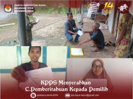 KPPS Berikan Formulir Undangan Memilih Kepada Calon Pemilih -  C.Pemberitahuan 