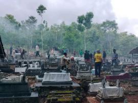 Ziarah Makam Pada Bulan Ramadhan : Memberikan Penghormatan dan Doa