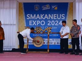 Lurah Tepus Hadiri Pembukaan Job Fair Smakaneus Expo 2024