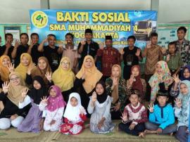 Baksos dari SMA Muhammadiyah 4 Yogyakarta dalam rangka Milad ke-47