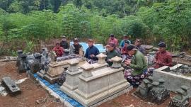 Ziarah Makam Lurah Tepus dalam Rangka Hari Jadi Kalurahan Tepus