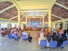 Tiga Kelompok di Tepus Terima Dana Bergulir dari Bumdesma Mekarsari
