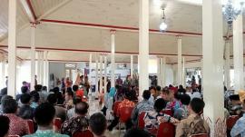 Pangrepta Kalurahan Tepus Hadiri Penyerahan Pokok Ketetapan dan Panutan Pembayaran PBB-P2 Tahun 2025