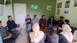 KKN UGM dan Lurah Tepus Sambang Warga RT 01 Padukuhan Pudak Sekaligus Koordinasi Program Kerja