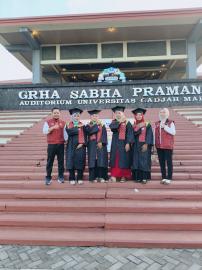 KPM PKH Kalurahan Tepus Ikuti Wisuda Graduasi Tingkat Provinsi DIY di UGM