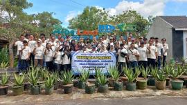 Kunjungan lapangan ke Desa Wisata Katongan: Edukasi tanaman lidah buaya dan madu lanceng