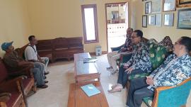 Penyaluran Honor Penjaga Malam Balai Kalurahan Tepus