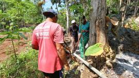 Kerja Bakti Penyambungan Pipa PDAM di Padukuhan Kanigoro