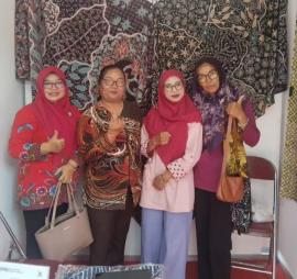 UMKM Batik Klangenan Padukuhan Gembuk Ikuti GCB Fashionshow 2025 di Alun-alun Wonosari