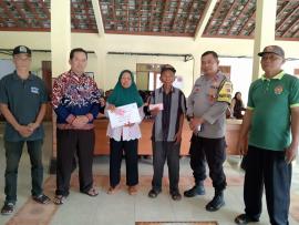 Penyaluran BLT Dana Desa Bulan November, Diserahkan Langsung oleh Lurah Tepus