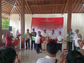 Lurah Tepus Hadiri Penyaluran Dana Bagi Hasil Cukai Hasil Tembakau dan Penganugerahan DTSEN Award