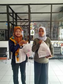 Penyaluran PMT Tahap Keempatbelas bagi Bumil Berisiko Stunting di Kalurahan Tepus