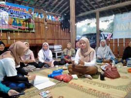 Pertemuan Rutin PKK Padukuhan Pudak dan Arisan PKK Berlangsung Meriah di Lembah Desa Pulutan