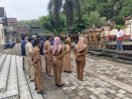 Kalurahan Tepus menggelar apel rutin bulanan pada hari Senin, 09 Februari 2026