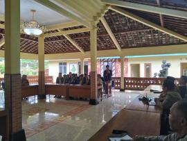 Rakor Rutin Pamong Kalurahan Tepus Bahas Progres Program KKN Politeknik LPP Yogyakarta