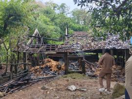 Kebakaran Kandang Ternak di Padukuhan Kanigoro, Tiga Ekor Sapi Berhasil Diselamatkan