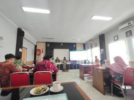 Staf Tata Laksana Wakili Lurah Tepus Hadiri Rapat Rekonsiliasi PAD