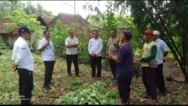 Panewu Tepus Tinjau Lokasi Gotong Royong DPUPRKP di Padukuhan Walangan