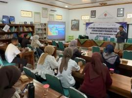 Hari Kedua Pelatihan SDM Ekonomi Kreatif PIWK Tepus Fokus pada Digital Marketing dan Outbound