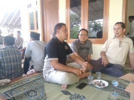 Wujud Kepedulian, Lurah Tepus Takziah ke Rumah Duka Warga di Padukuhan Kanigoro
