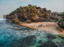 Pantai Watulawang, Permata Tersembunyi di Pesisir Selatan Kalurahan Tepus