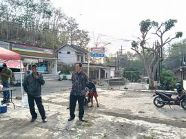 Lurah Tepus Tinjau Ruang Terbuka di Tepus I, Awali Perencanaan Pembangunan Talud dan Penataan Taman
